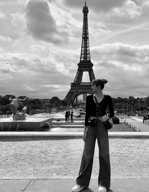 短上衣搭配阔腿裤小姐姐,短上衣高腰阔腿裤