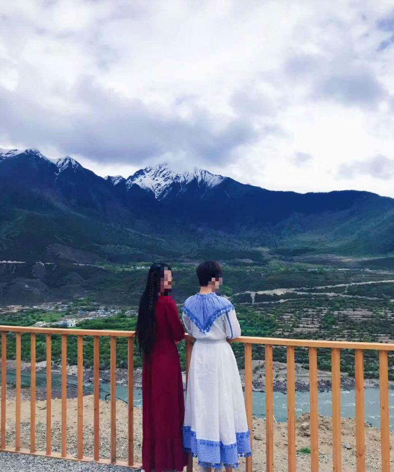女子买十八件衣服拉萨旅游完退货 (买18件衣服旅游后退货女道歉)