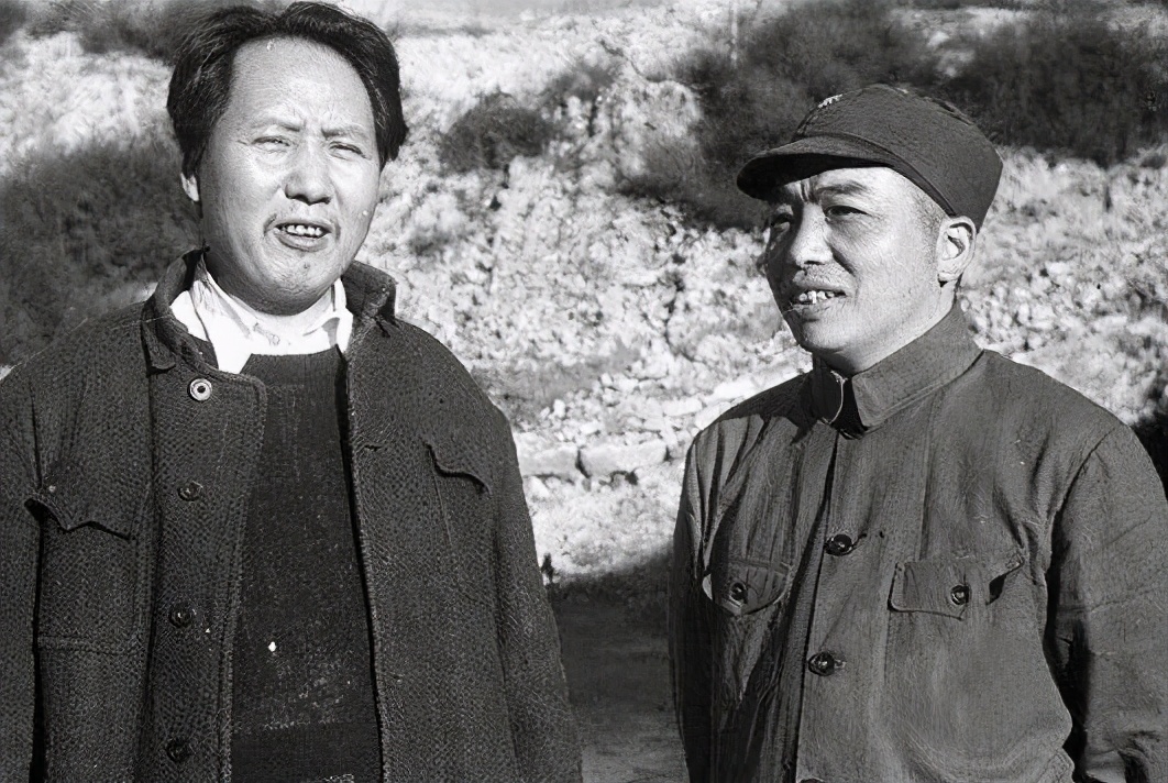 十大元帅如何评价毛主席?每个人都对他充满了崇敬之情