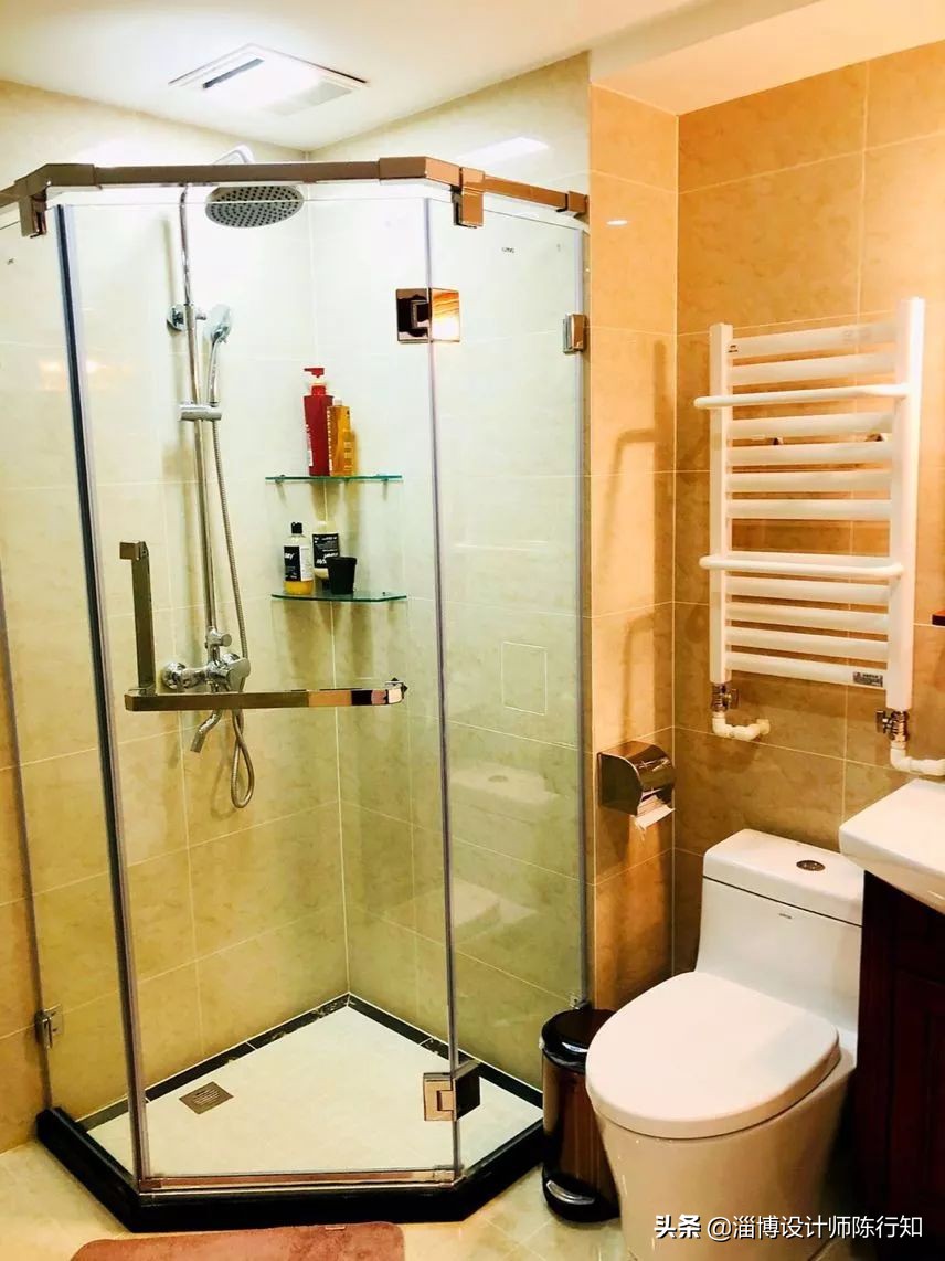 小卫生间装修技巧,小卫生间怎么装修放东西