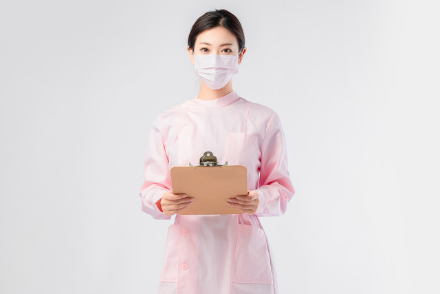 揭秘！护士服的口袋有的鼓鼓的，里边都有些什么？