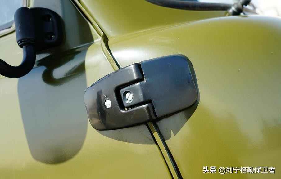 综合研判苏军UAZ-452型1吨级越野指挥车技战术（1）