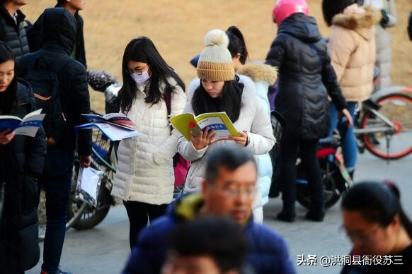 公务员笔试通过发现简历填写错误,公务员考试报名信息错误可以改吗