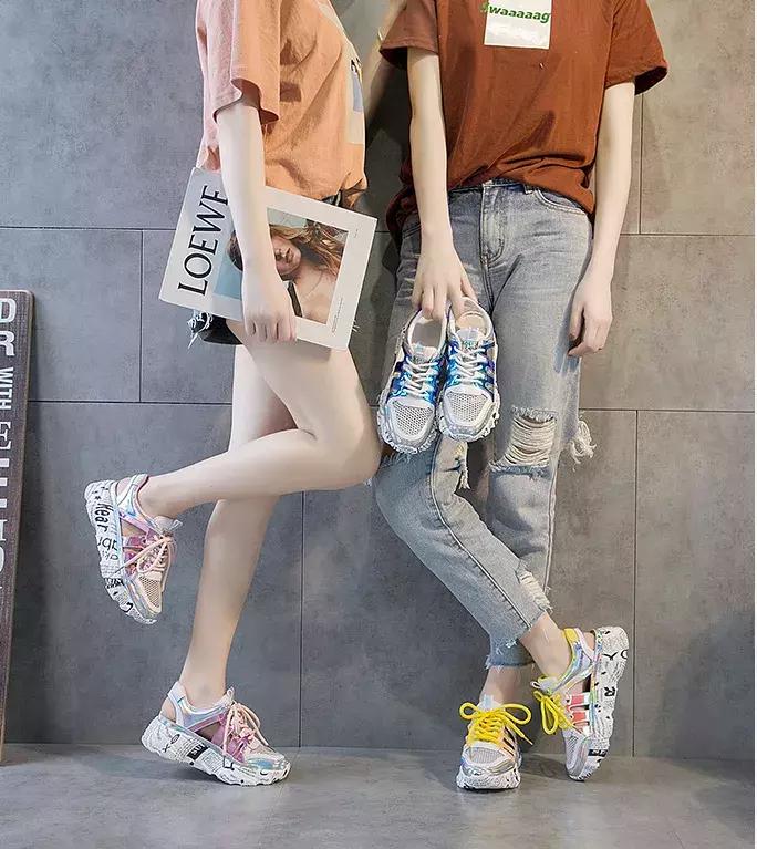 这几种凉鞋千万别给孩子穿,五种凉鞋不能扔