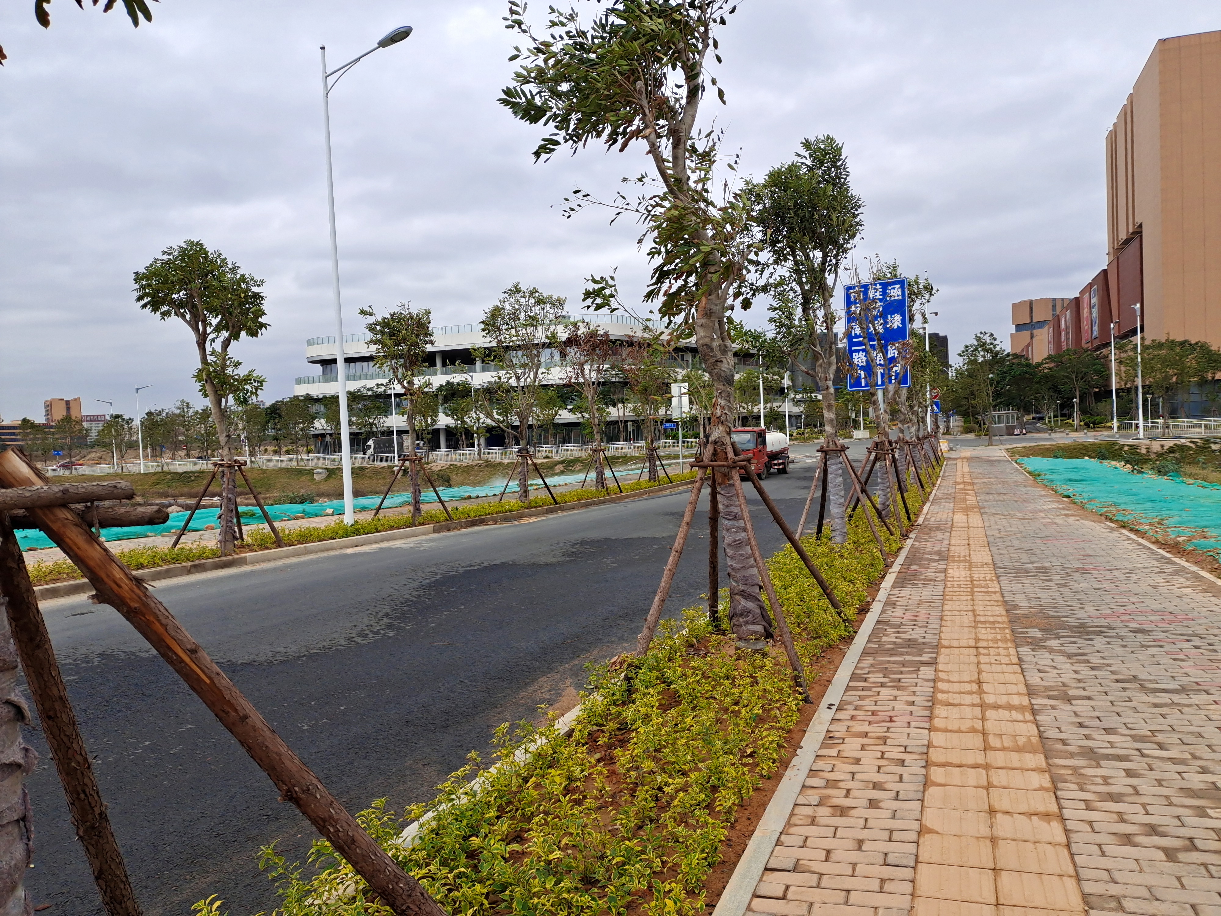 晋江市第二体育中心参观,晋江市第二体育馆全景