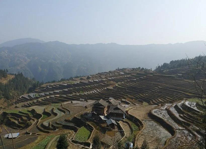 贵阳小伙骑摩托到拉萨,贵州小伙骑川崎去西藏