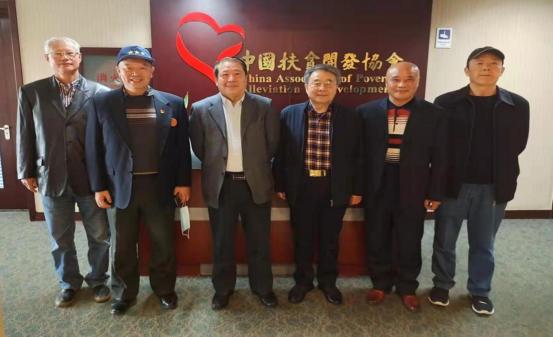 为乡村振兴捐防疫物资,助力乡村振兴捐赠体育器材