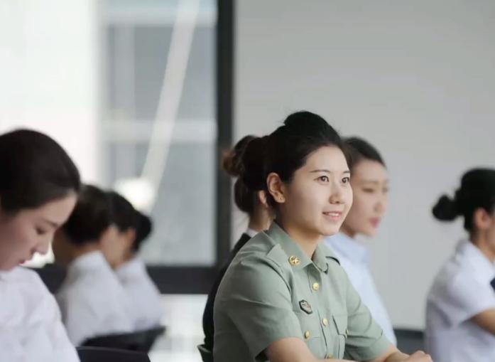 专科报名军队文职是啥出路,军队文职技能岗专科生好进吗