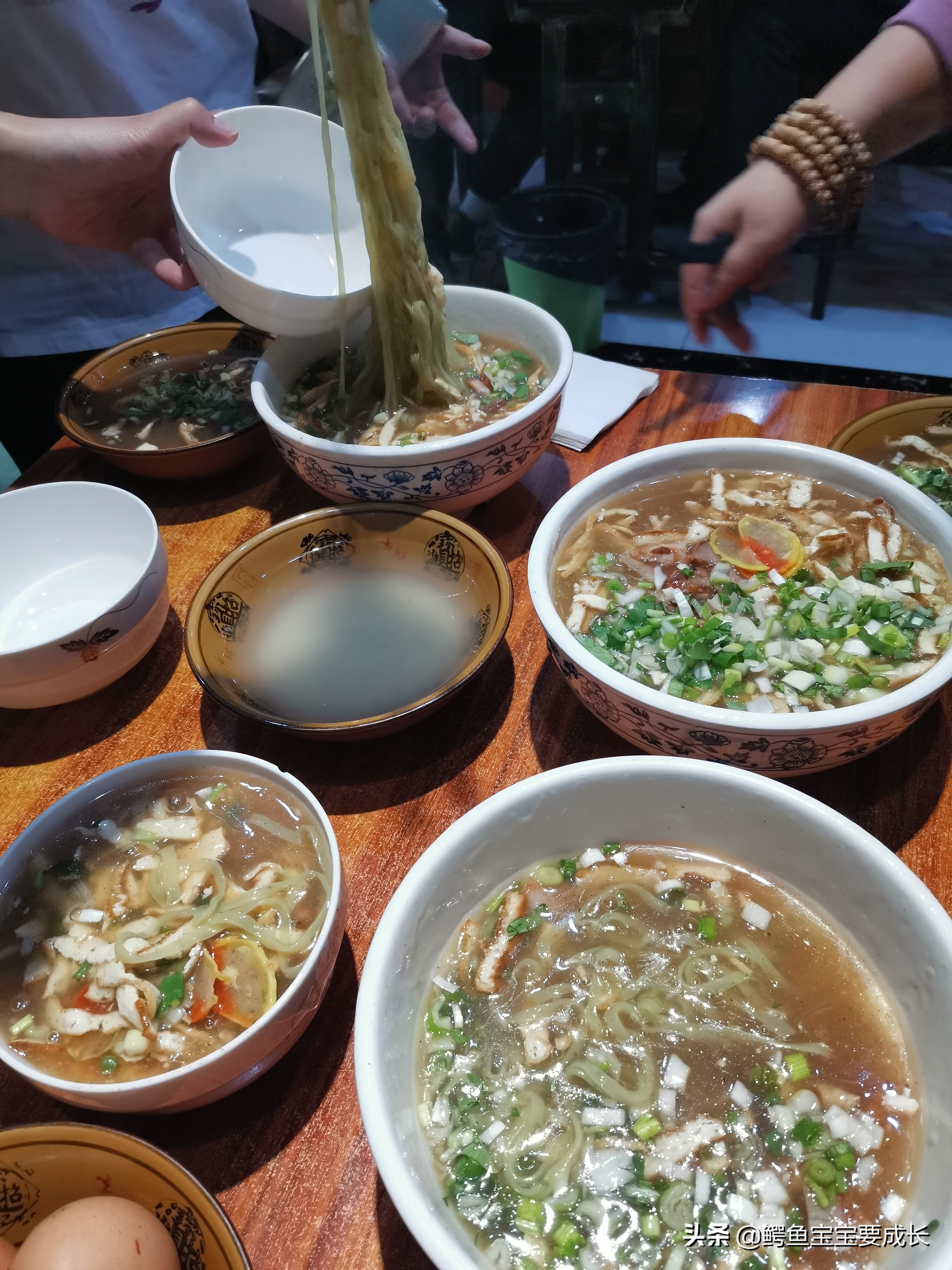 一线城市一个月生活费2000奢侈吗,月生活费1500元适合生活的地方