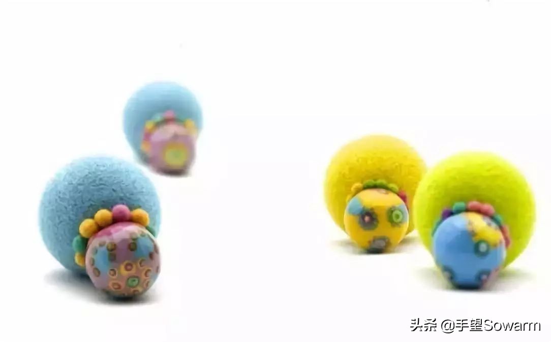 从伯明翰珠宝学院毕业后,她成为“国内羊毛珠宝第一人”