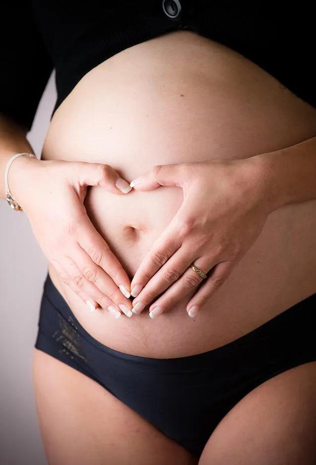 胎盘低置反复流血保胎的几率大吗,胎盘低置状态为什么容易出血