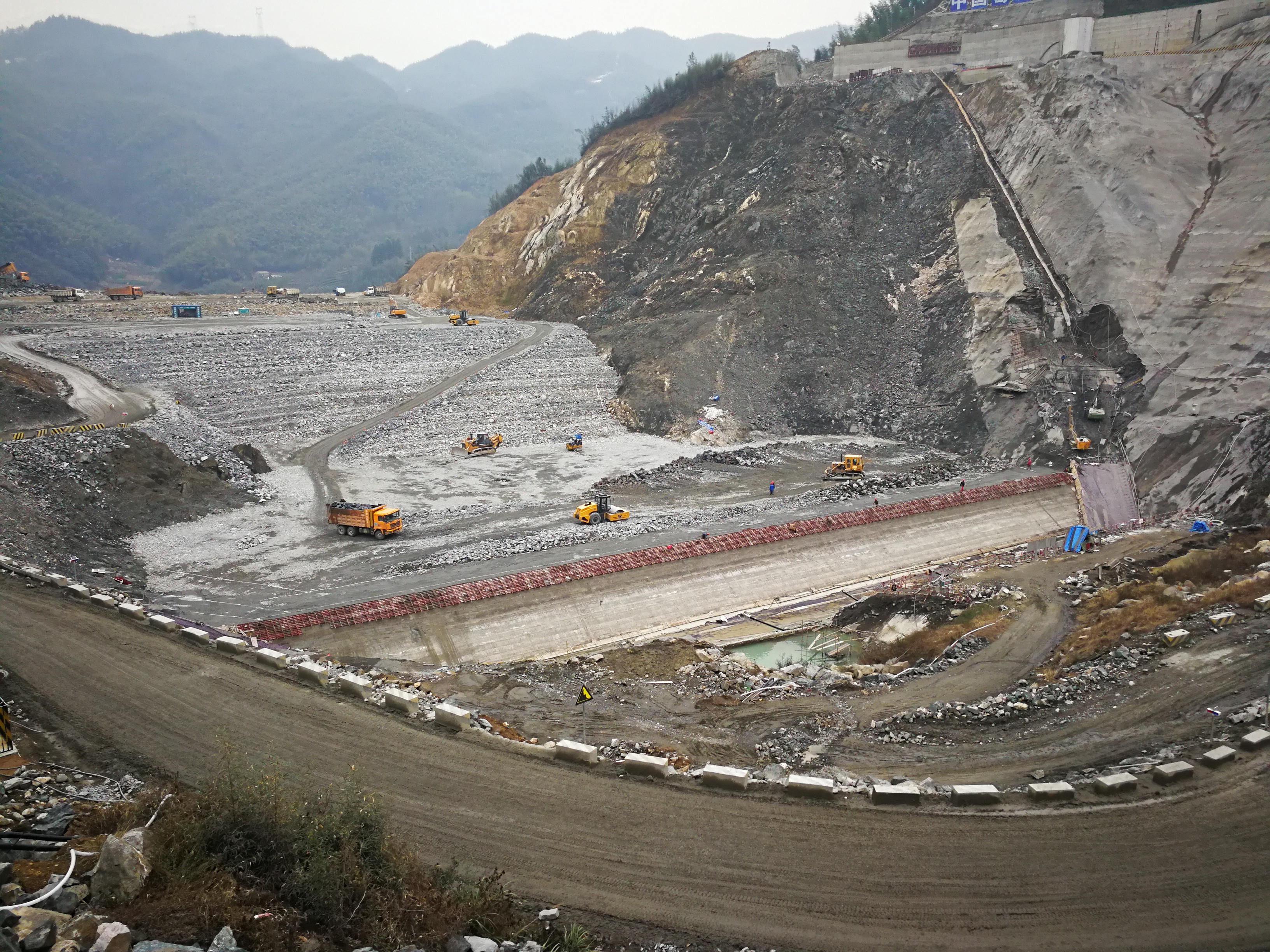 从西双版纳“狂浪”到了大别山腹地，就是为了这么一个大工程！