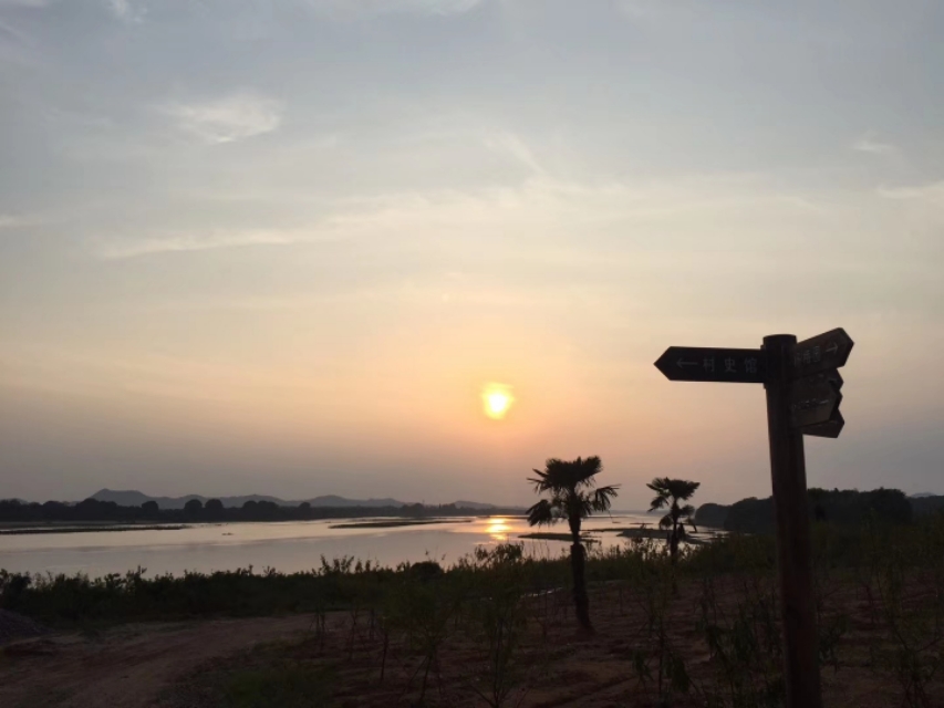 散文诗的特点及创作鉴赏,散文诗最大特点是什么