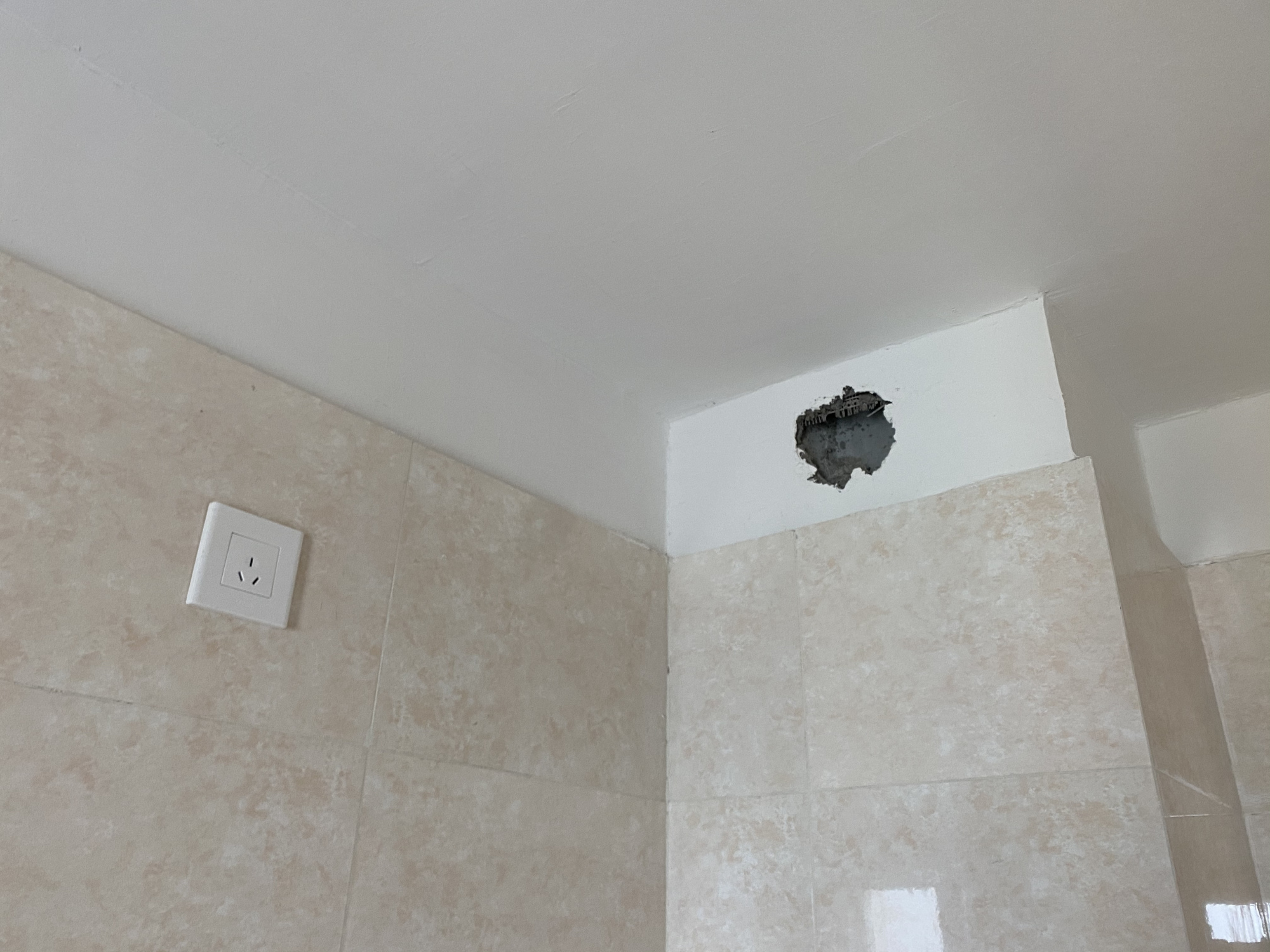 无窗卫生间需要解决的三大问题,无窗卫生间房屋解决方案