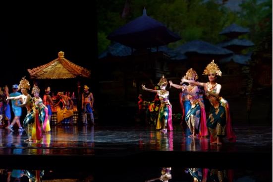 许舍山人,巴厘岛的乌布皇宫值得一去吗