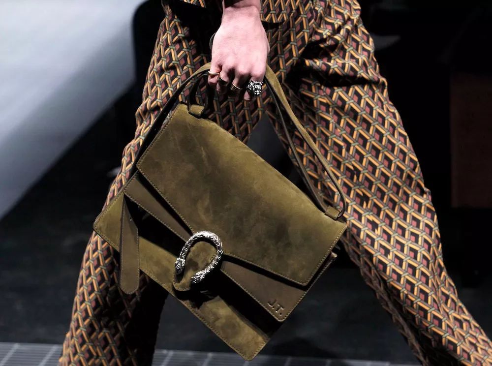 女孩子人生第一个大牌包包推荐,秋冬款必入老花包