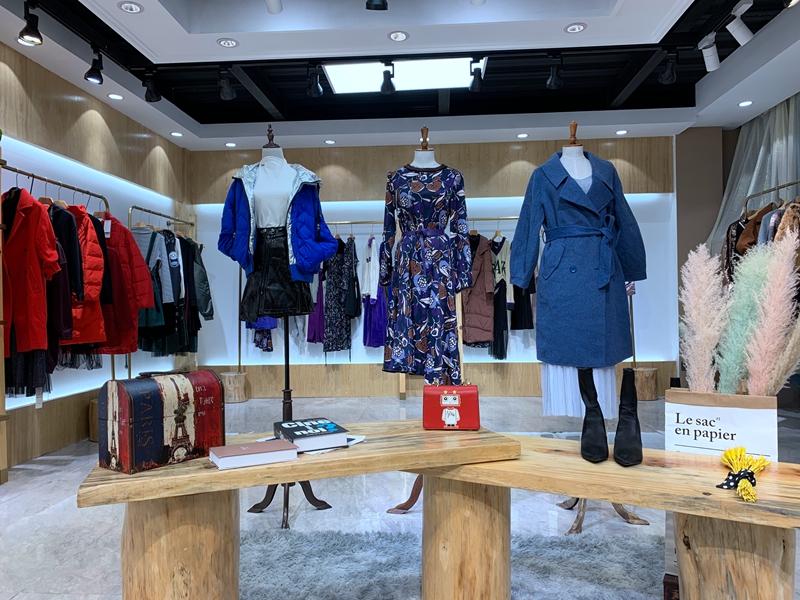 想入手女装直播带货怎么做,想做女装直播怎么做