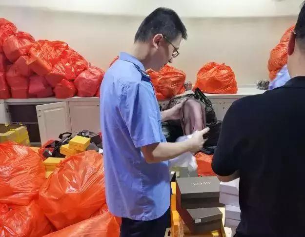 奢侈品代购类骗局揭秘,奢侈品代购最新骗局