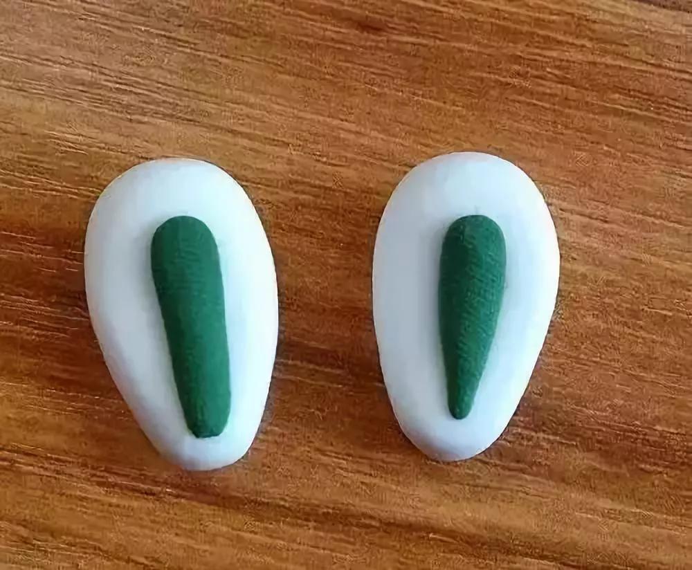 胡萝卜手工作品幼儿园简单教程,手工布艺胡萝卜制作过程图片