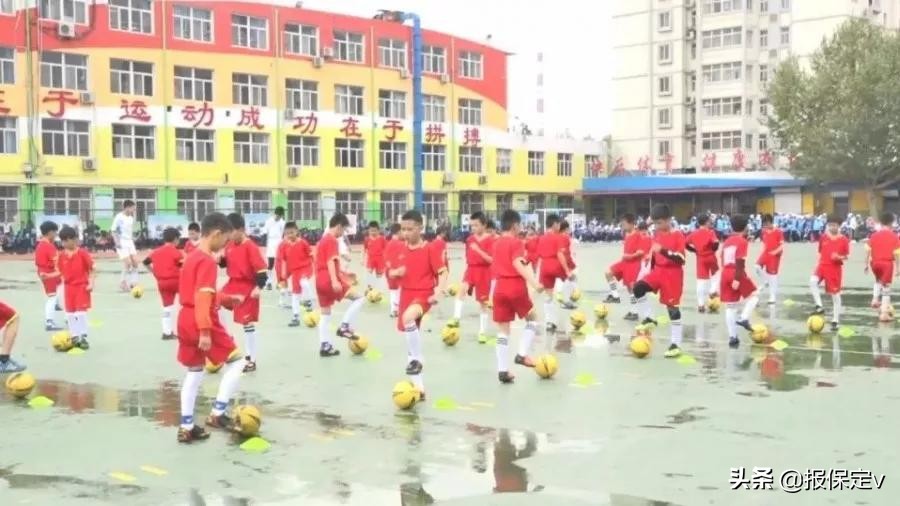 驰骋足球赛场,新市场小学春季足球联赛