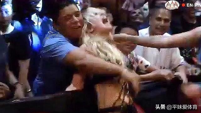 wwe莎夏班克斯现状,wwe莎夏班克斯狂揍贝莉