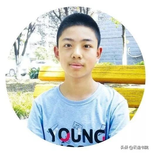 小男孩用钢笔书法练字,小男孩写硬笔书法