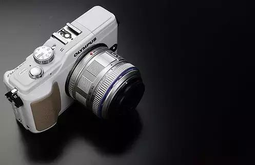 佳能单反微单入门推荐,拍照片是单反好还是入门微单好