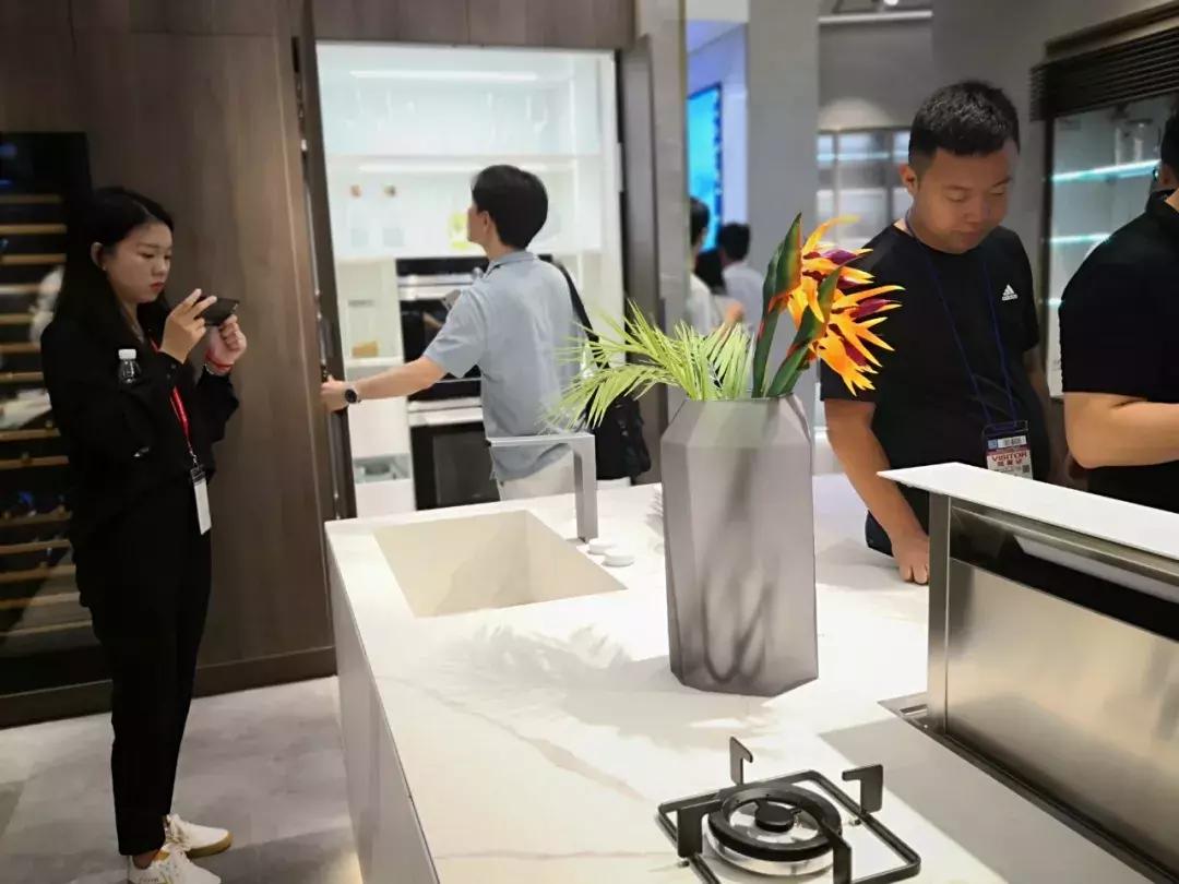 老牛说•上海展观后丨如何穿透“整体卫浴”战略迷雾？