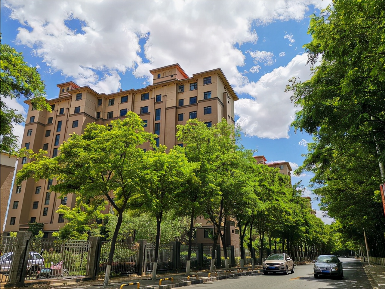 为什么买二手房不担心房龄,为什么买二手房不买二楼