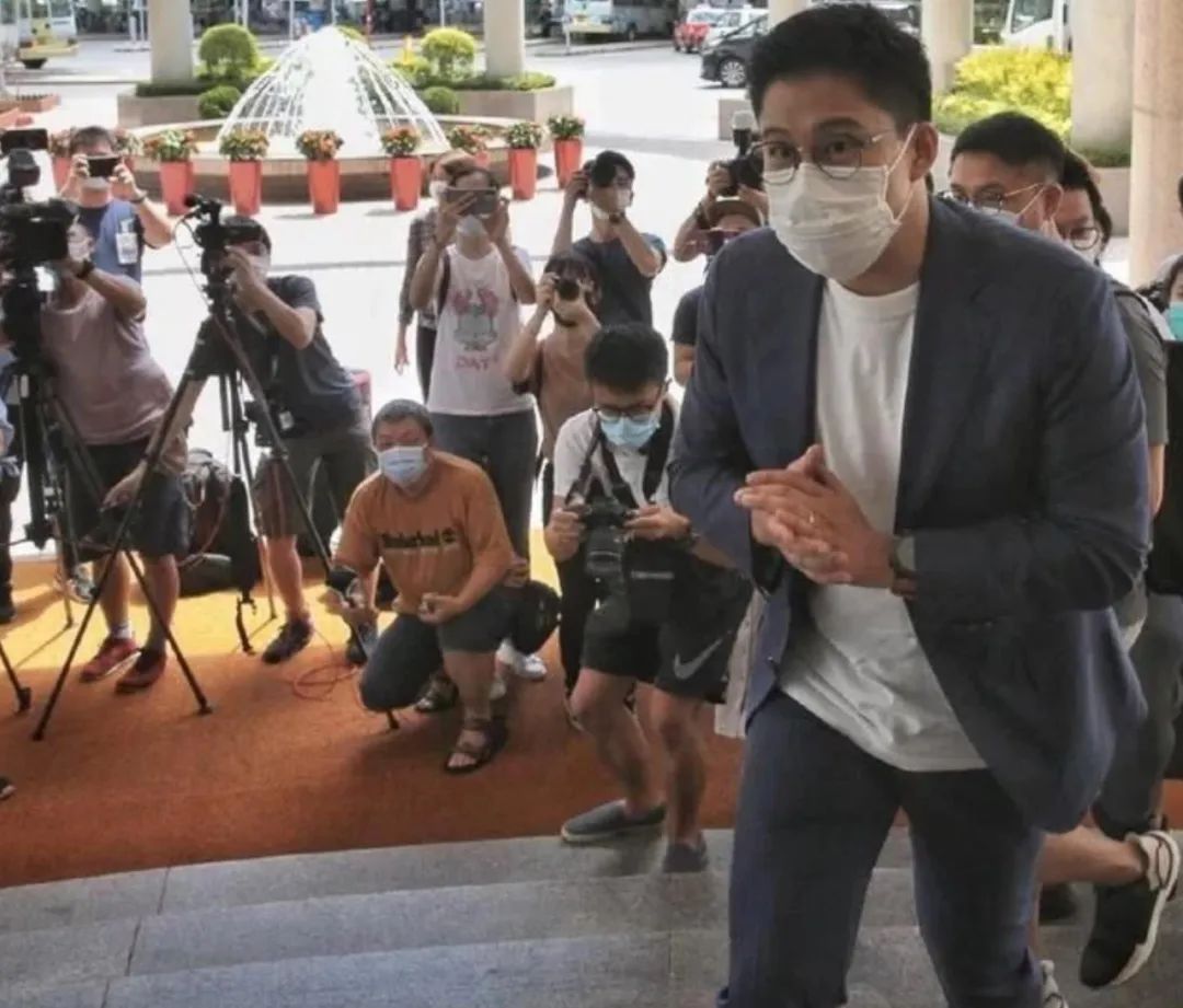 霍启刚何猷君正能量,霍启刚郑志刚何猷龙