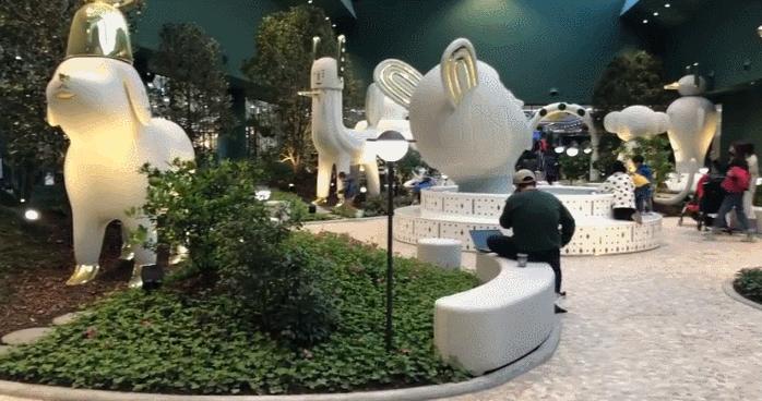 鍒涙剰鏅瑁呴グ姘涘洿,鍒涙剰鏅闆曞鎽嗕欢