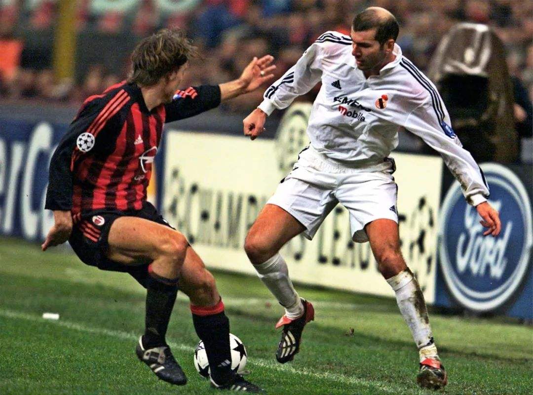 fifaonline齐达内和博格坎普,fifa足球世界齐达内和博格坎普