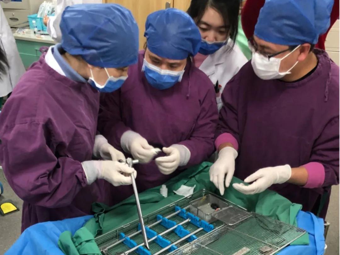 硬质支气管镜是什么手术,超导可视支气管镜介入治疗