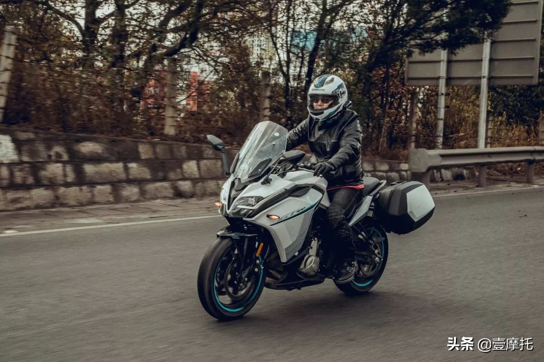 春风警用摩托车400gt,春风400gt怎么样