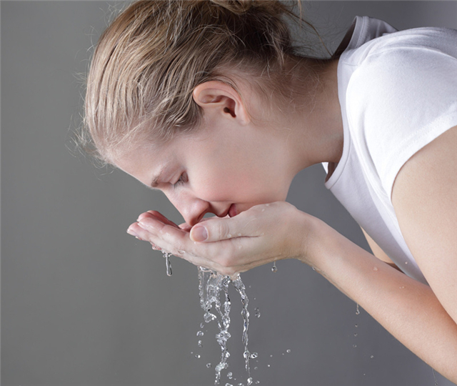 教你四个技巧拯救敏感肌,拿什么拯救敏感肌