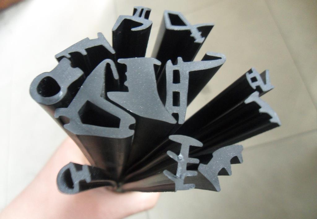 门窗隔音效果好用什么玻璃,门窗隔音好用什么玻璃