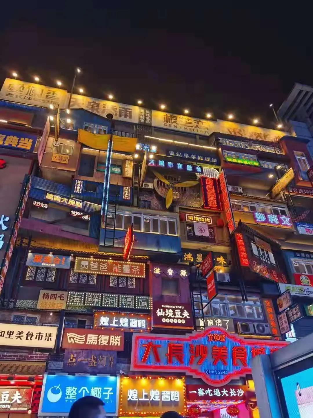 靠谱的购物中心空间设计方案推荐,购物中心设计怎么吸引人