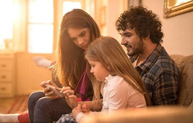 孩子从小依赖母亲,孩子从小不依赖妈妈