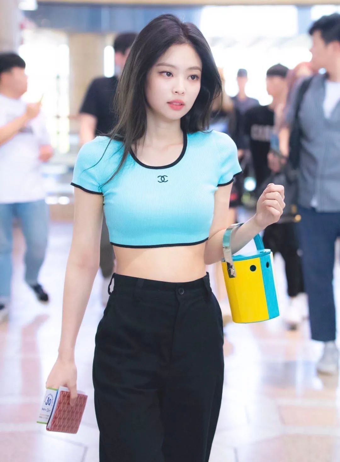 blackpink四人从黑暗中走出来,blackpink被黑得最惨的一年