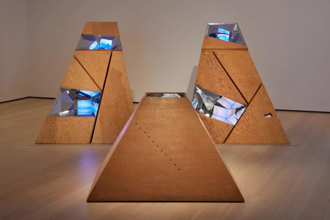 被忽视的录像先锋艺术家——MoMA新展，带来久保田成子“流动的现实”