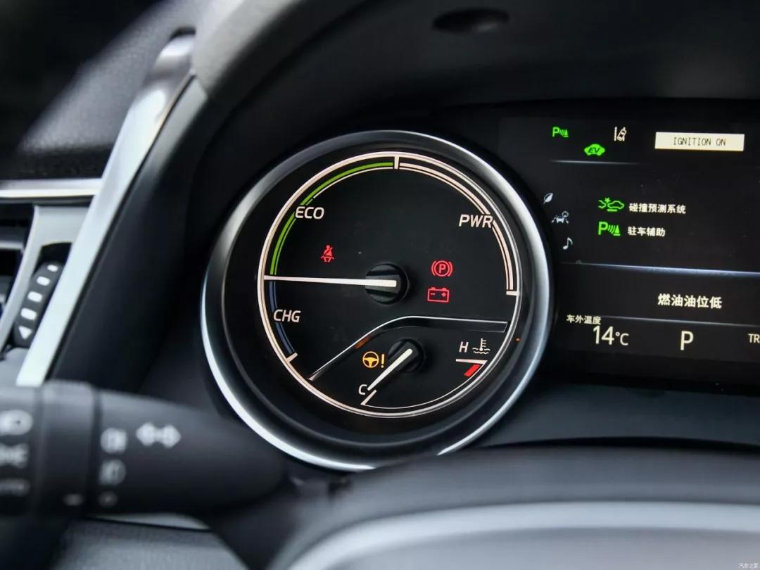 丰田凯美瑞混动试驾大家车言论,汉兰达混动和凯美瑞混动试驾对比