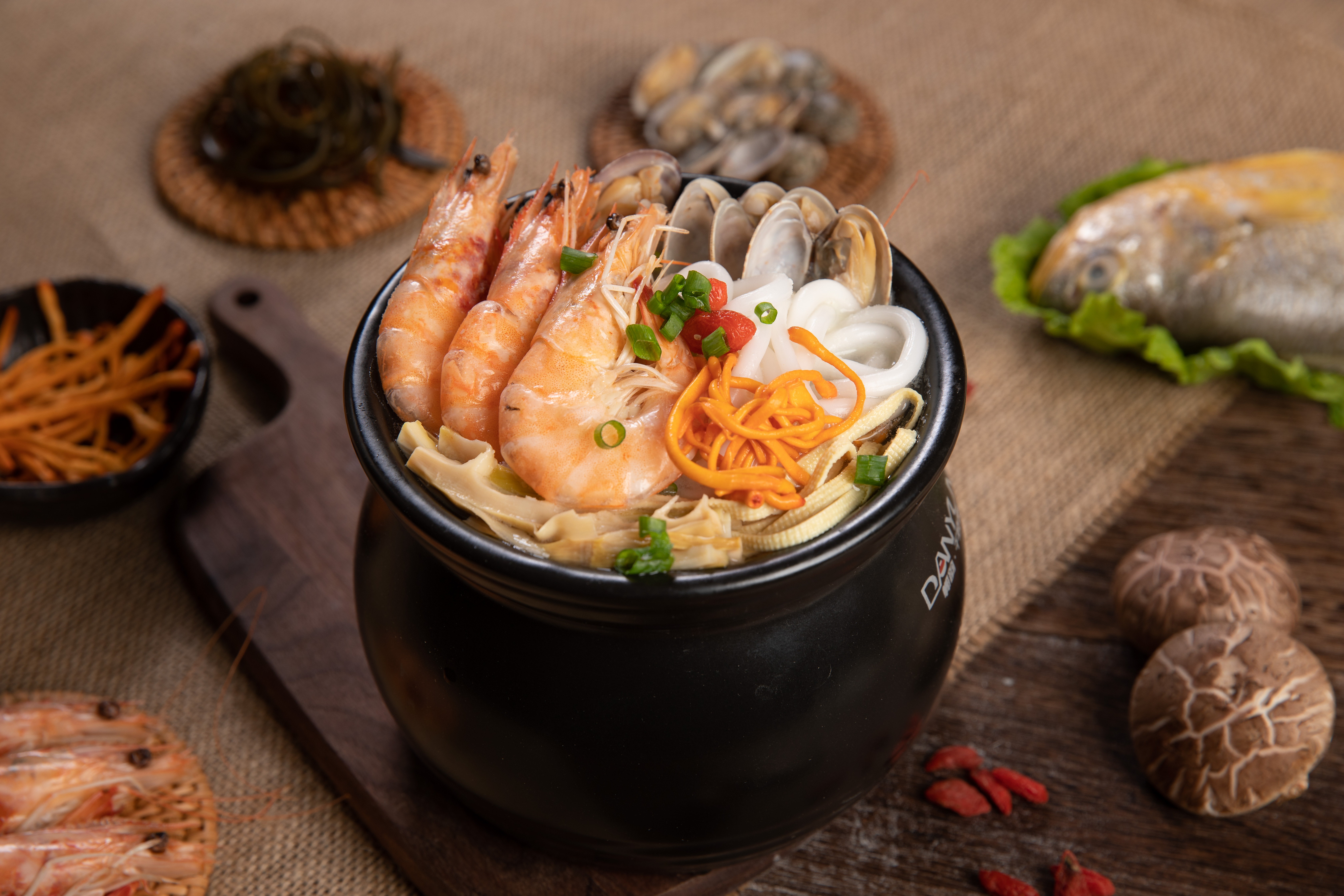 为什么现在餐饮加盟好赚钱,餐饮加盟店做哪一种比较好