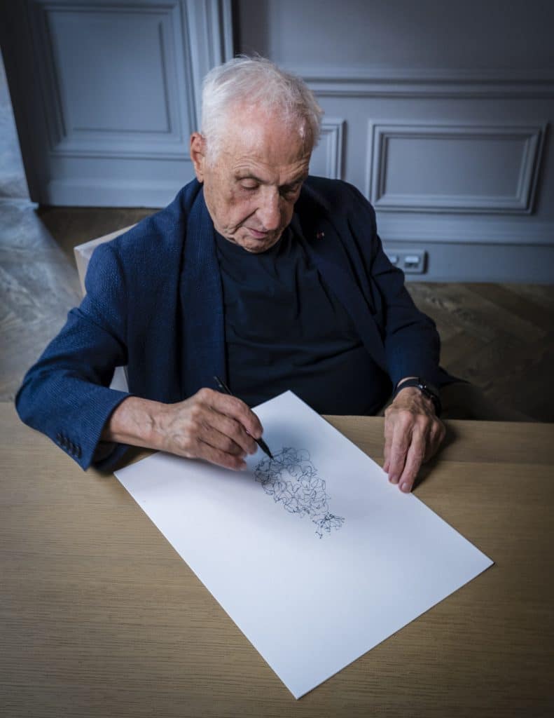 完爆特斯拉龙舌兰,轩尼诗盖里联名款干邑每瓶15万欧