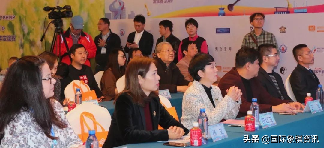 中俄青少年友谊赛济南开幕棋后侯逸凡助阵