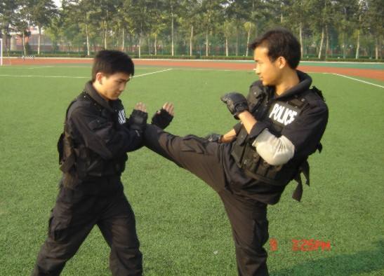 高考警校毕业出来就是警察吗,警校专科毕业能当正规警察吗