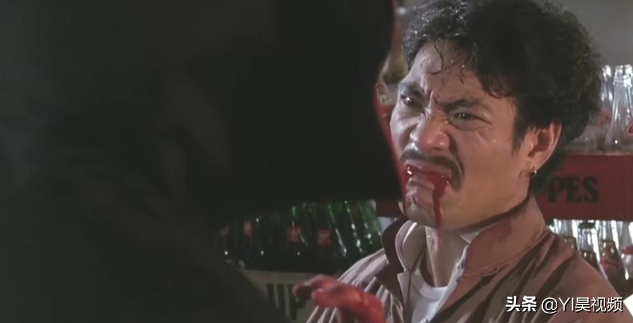 张学友经典喜剧，许冠英搞笑担当，头顶*裤内**斗僵尸《猛鬼差馆》