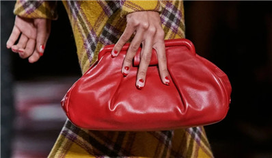 人生中第一只大牌包该怎么选,大牌包如何背出高级感