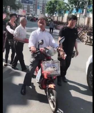 天津网红大爷一首歌很多意思,网红天津大爷万能神曲