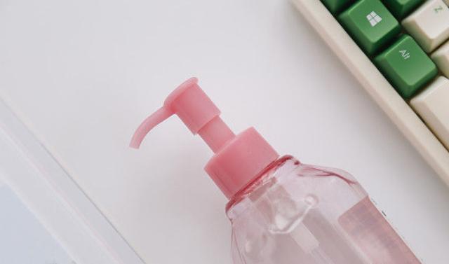 卸妆水分为哪几类如何挑选,卸妆水怎么选择比较好