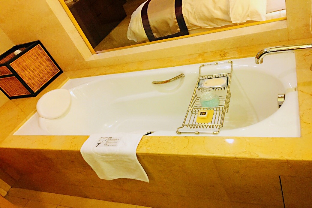 苏州阳澄湖吃蟹住哪个酒店,下榻酒店进餐